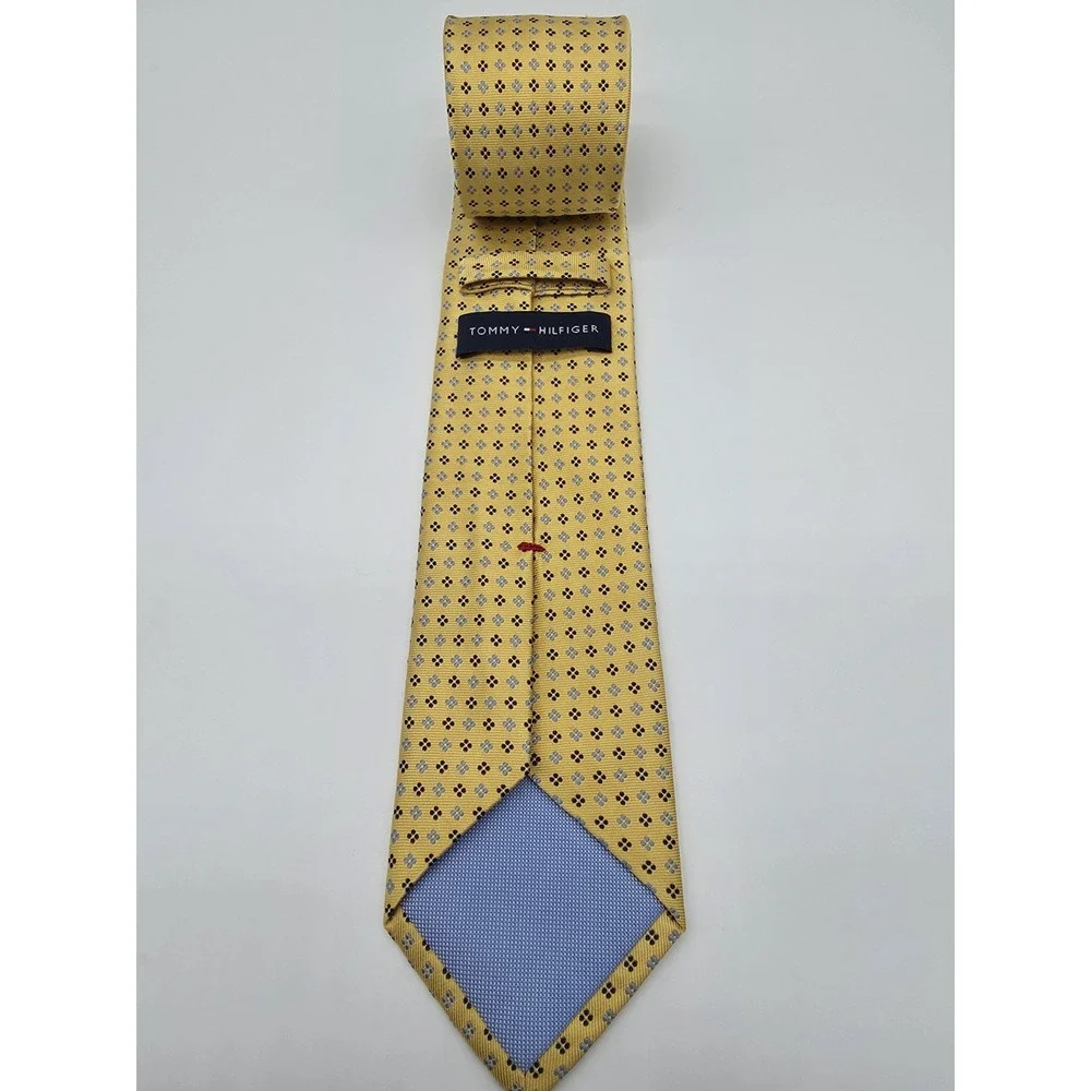 Vintage Tommy Hilfiger 100% Silk Geometric Yellow Blue Short Tie 55
